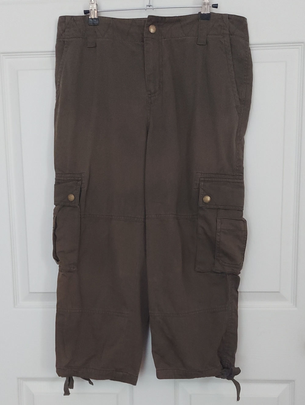Ralph Lauren Olive Green Cargo Capris with Utility Pockets Sz. 10 Like New